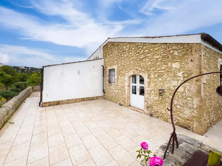 Immagine 21 di Bar / Ristorante in affitto  in Via SP19 a Noto