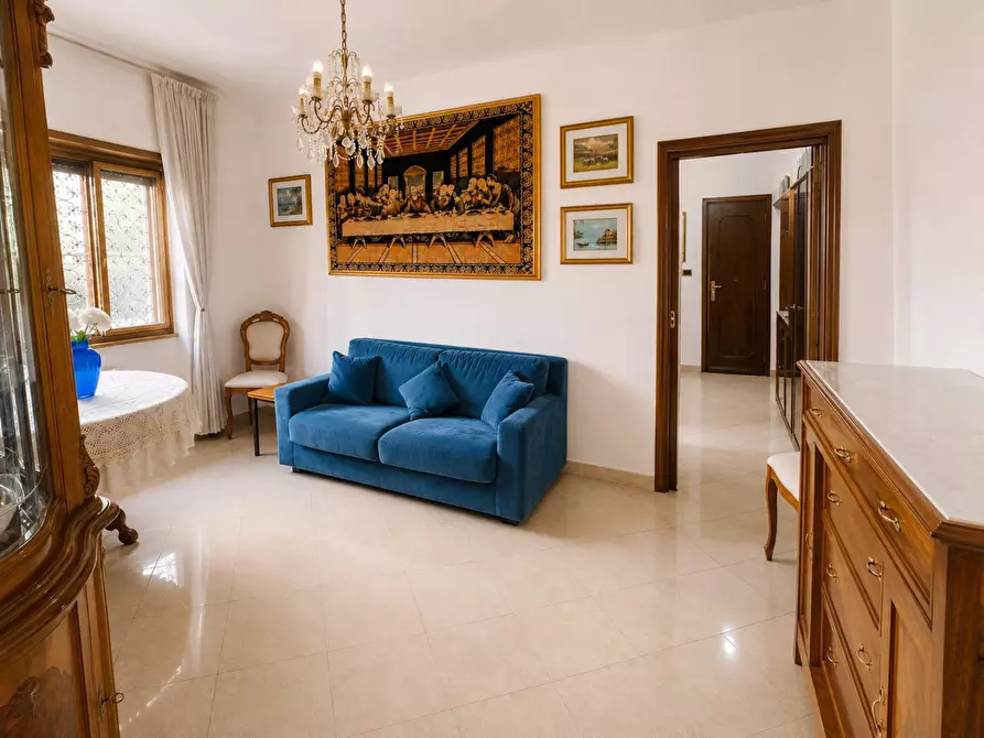 Immagine 6 di Appartamento in vendita  in Via Cardinal Grampi, 121 a Roma