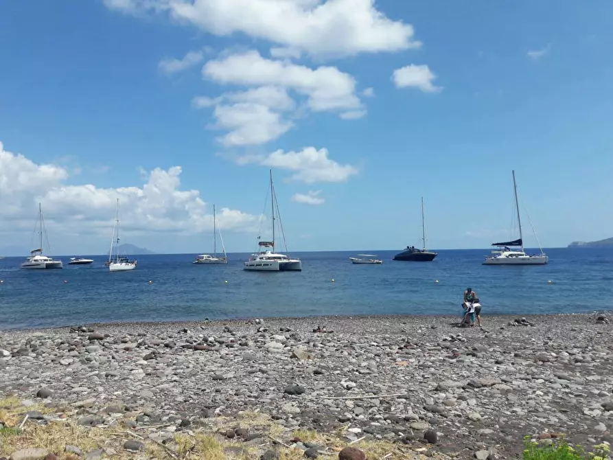 Immagine 3 di Casa indipendente in vendita  in Via Umberto I, 1 a Santa Marina Salina
