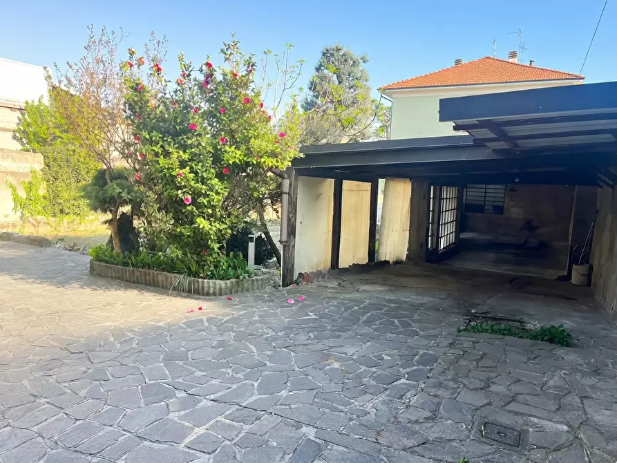 Immagine 26 di Palazzo in vendita  in Via Alessandria, snc a Legnano