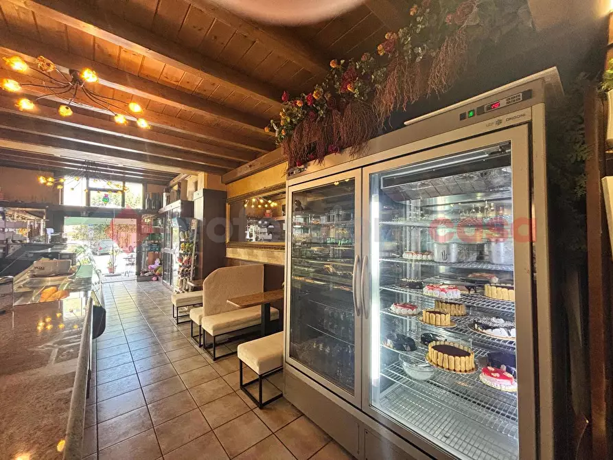Immagine 10 di Attività commerciale in vendita  in Viale regina margherita, 13 a Anagni