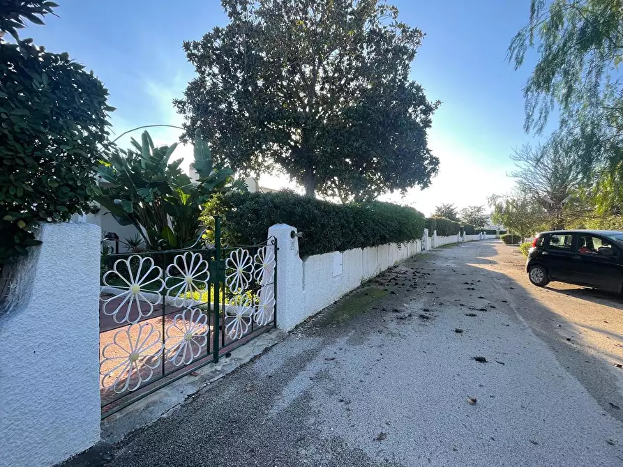 Immagine 3 di Villa in vendita  in Via delle muse, 32 a Siracusa