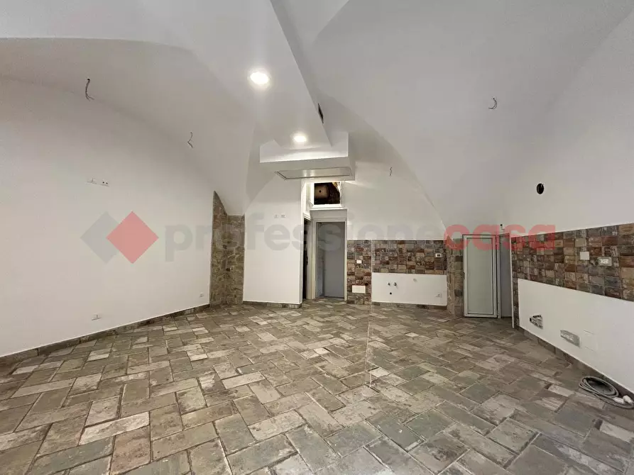 Immagine 24 di Negozio in vendita  in Via moele tosi, 2 a Paliano