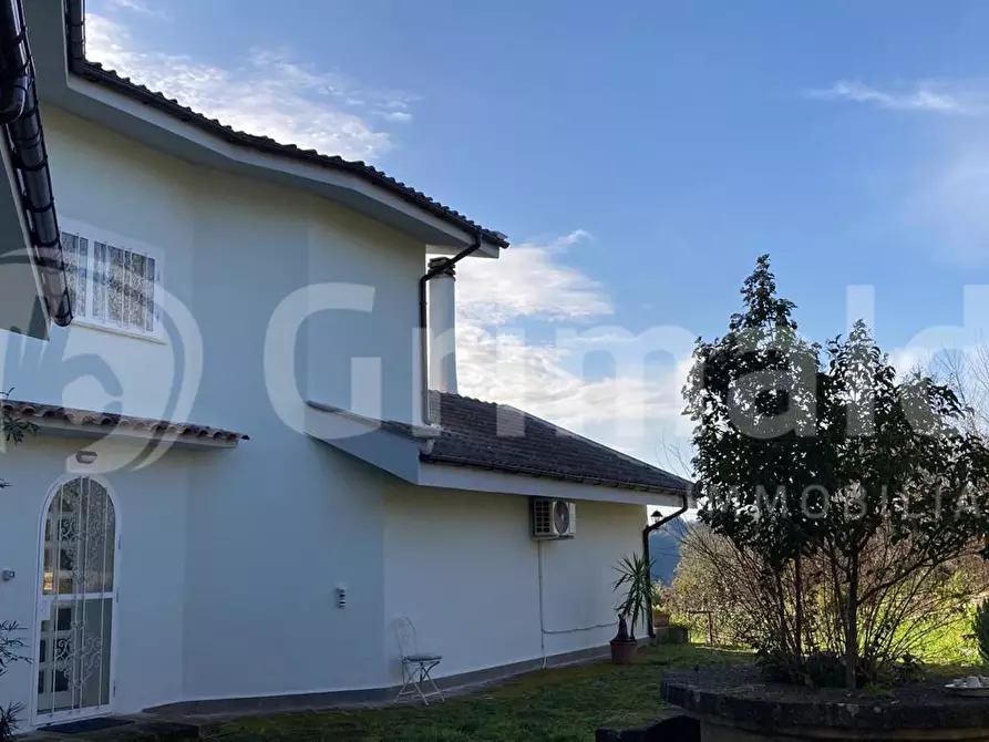 Immagine 9 di Villa in vendita  in Via di Valle Yorio a Castelnuovo Di Porto