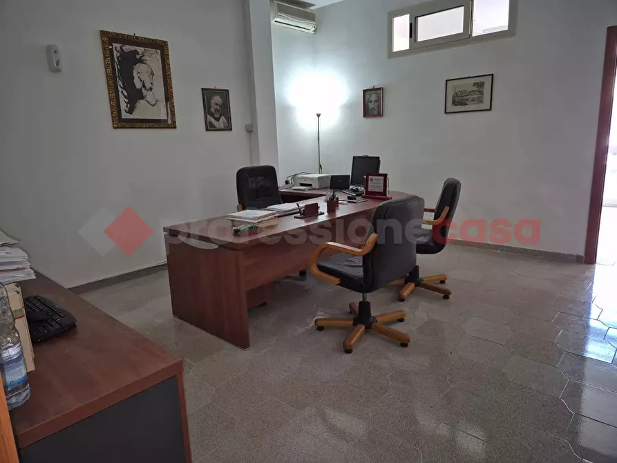 Immagine 12 di Negozio in vendita  in Via DON LUIGI MONZA, 18 a Brindisi