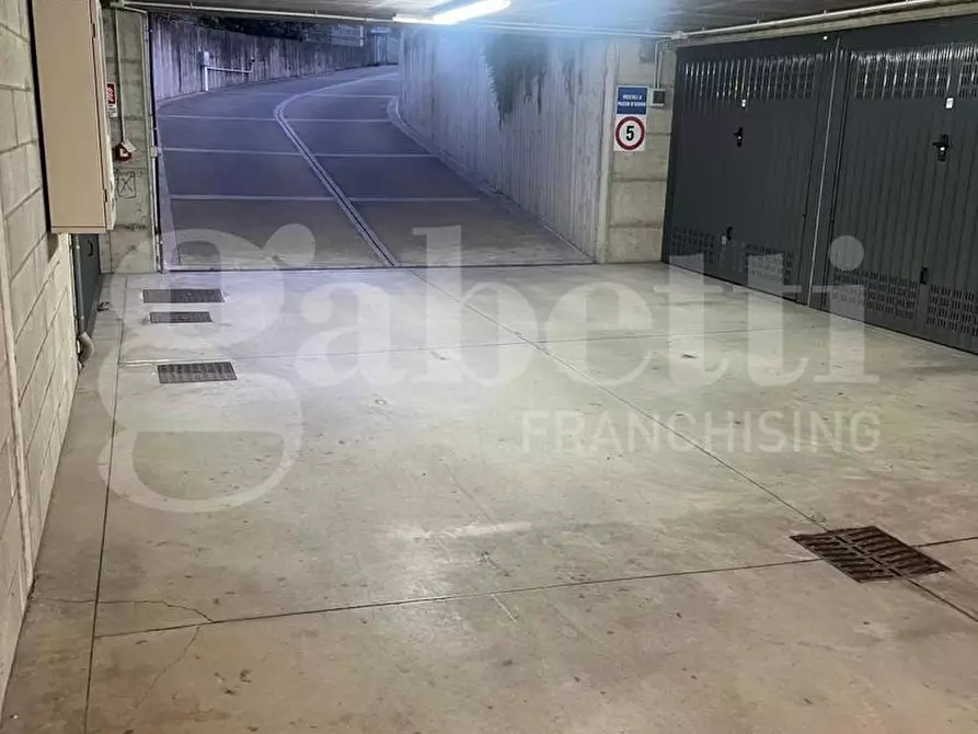 Immagine 3 di Box auto in vendita  in Viale De AndrÃ¨ a Grugliasco