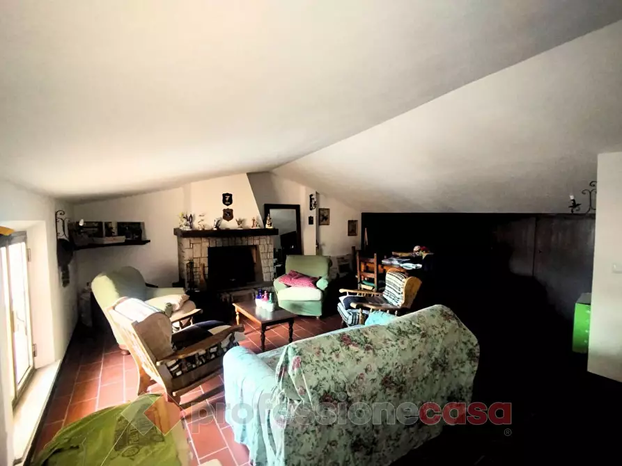 Immagine 17 di Appartamento in vendita  in Piazza Giuseppe Mazzini a Bastia Umbra