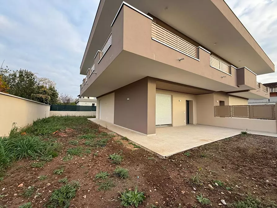 Immagine 1 di Appartamento in vendita  in Via ALDO MORO, 1 a Castelcovati