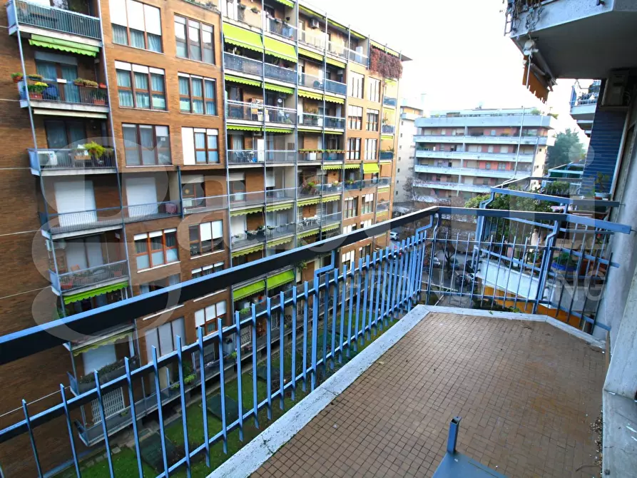 Immagine 8 di Appartamento in vendita  in Via Gulli, 40 a Milano