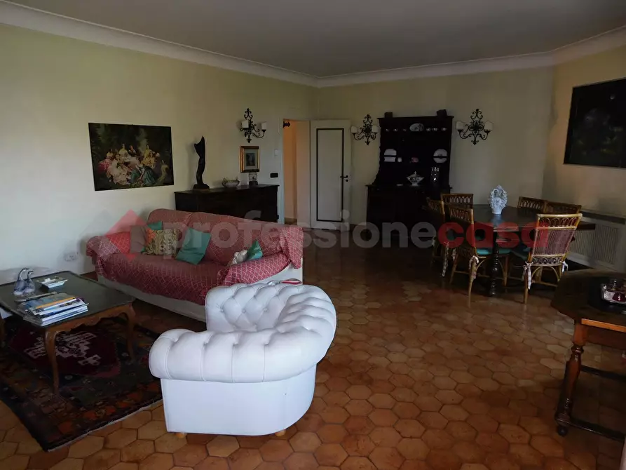 Immagine 12 di Villa in vendita  in Via Arciprete RodanÃ² Toscano, 14 a Polistena