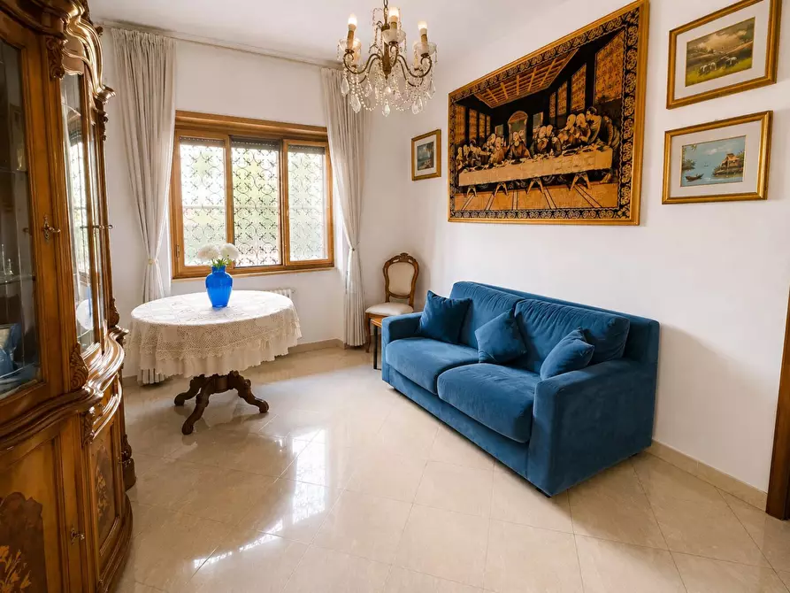 Immagine 7 di Appartamento in vendita  in Via Cardinal Grampi, 121 a Roma