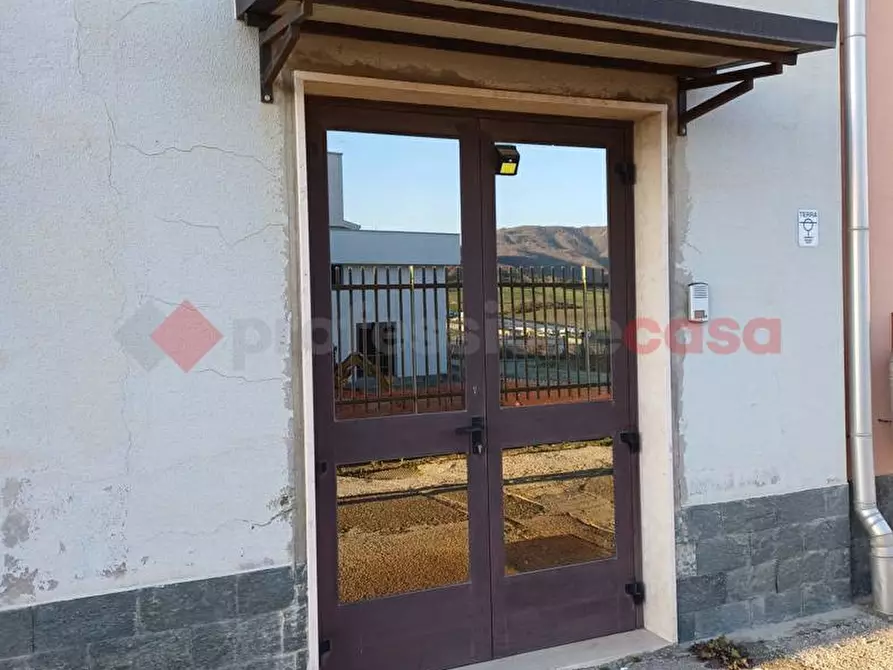 Immagine 3 di Capannone industriale in vendita  in Via SANDRO PERTINI, 10 a Tito