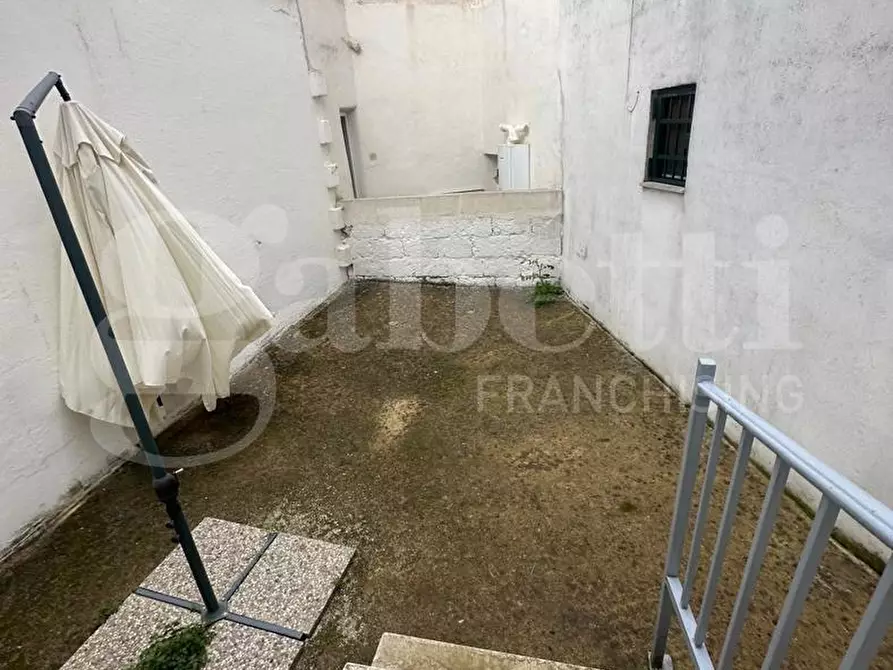 Immagine 25 di Casa indipendente in vendita  in Vico Nizza a Ostuni