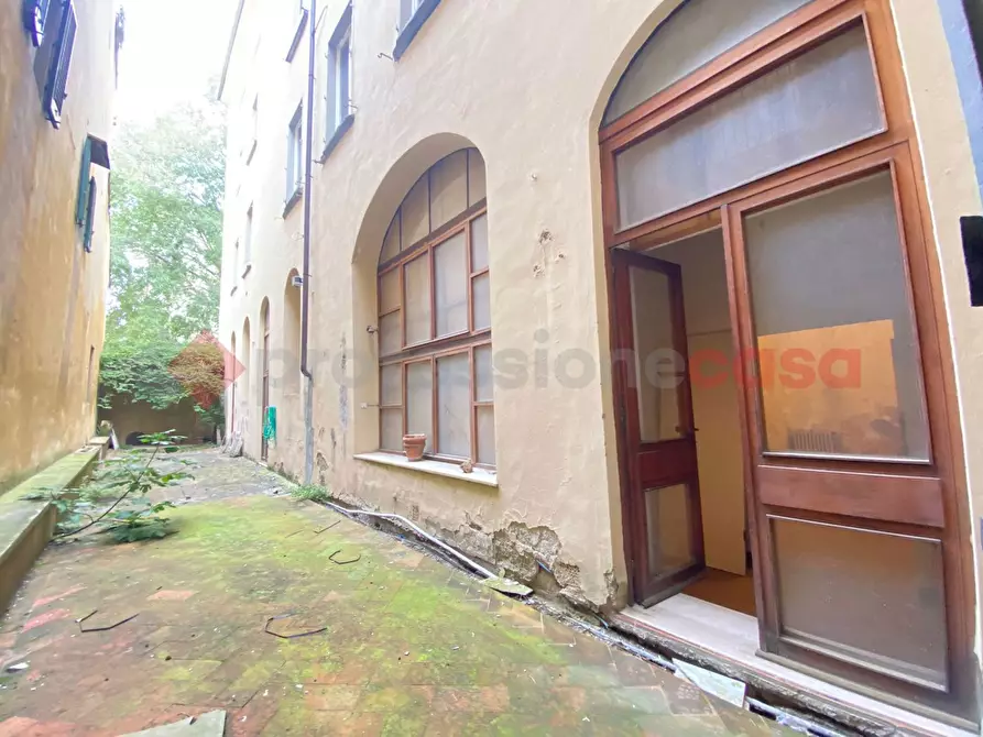 Immagine 14 di Attività commerciale in affitto  in Via BORGO OGNISSANTI a Firenze