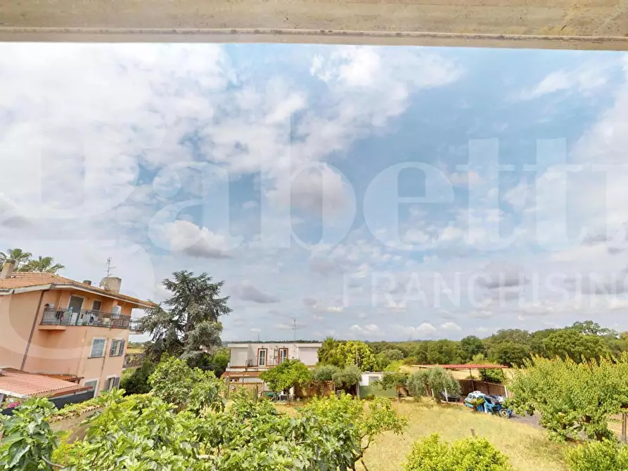 Immagine 41 di Villa in vendita  in Via Castelbarco, 67a a Roma