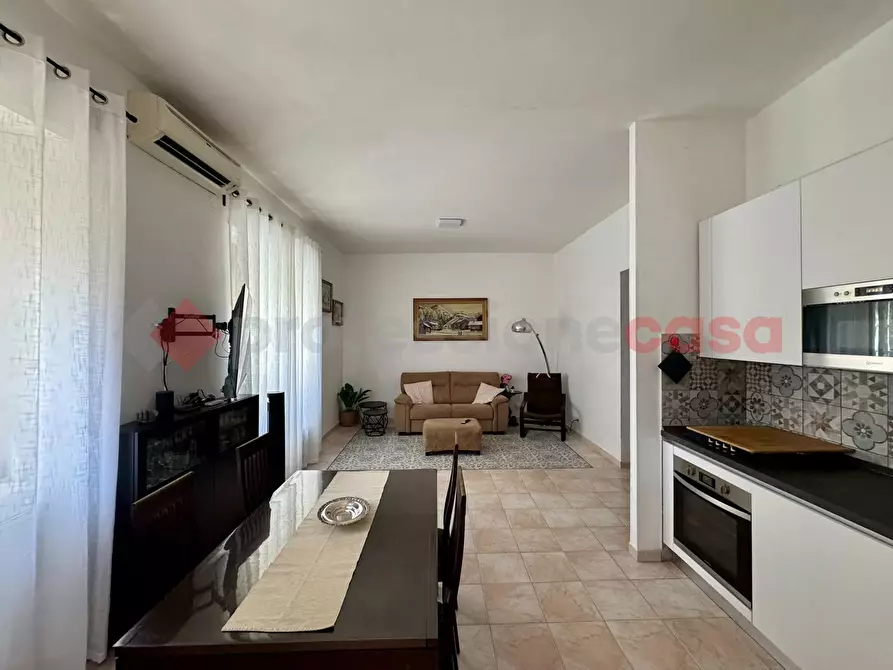Immagine 1 di Appartamento in vendita  in Via Andrea Barbazza, 65 a Roma