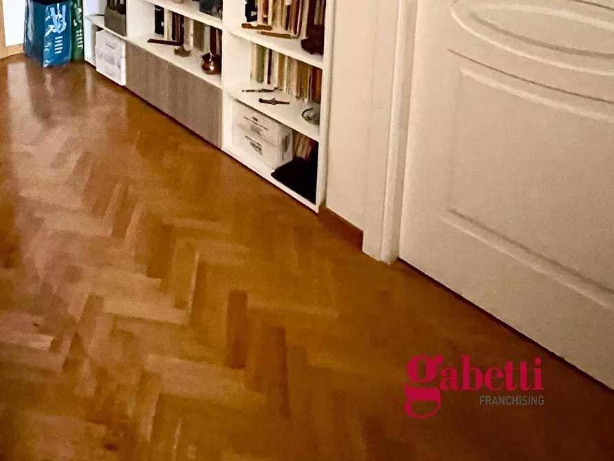 Immagine 8 di Appartamento in vendita  in Via Fabiola, 9 a Roma