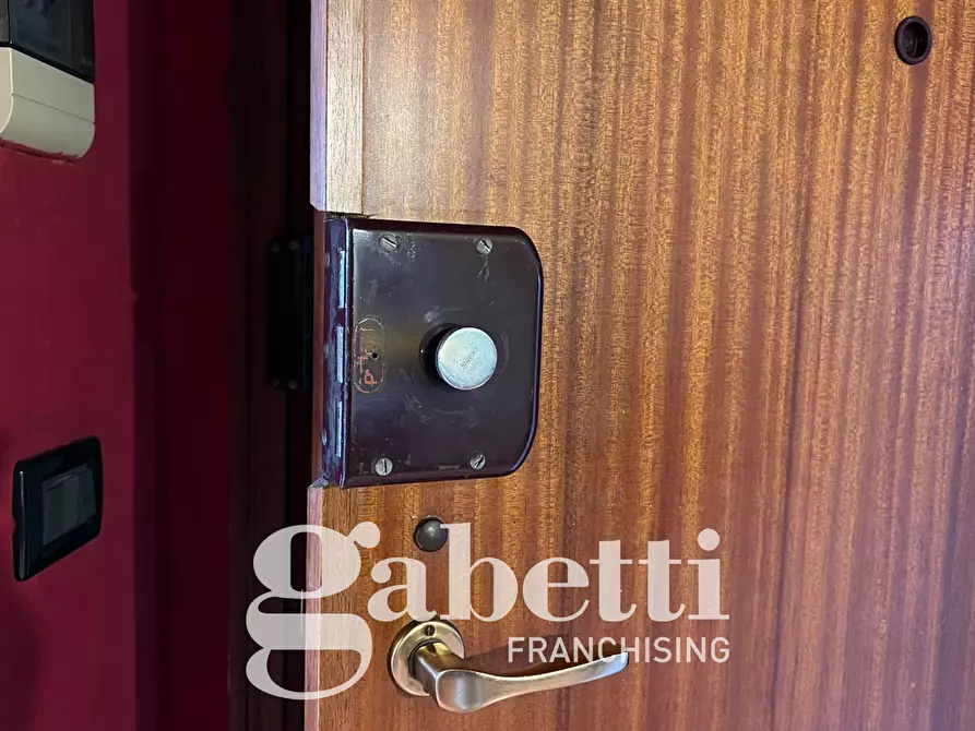 Immagine 16 di Appartamento in vendita  in Via Luzzatti, 29 a Torino