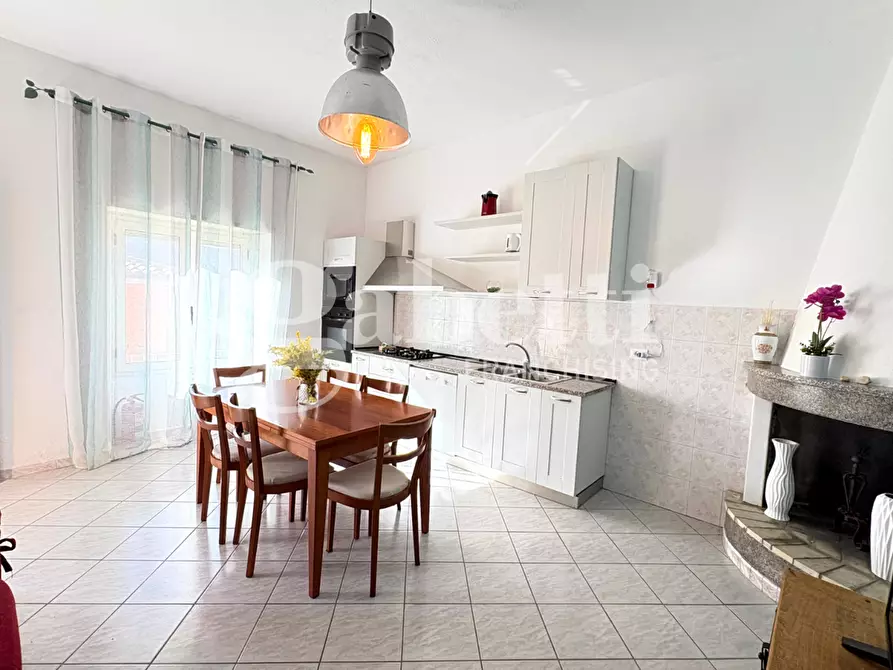 Immagine 7 di Appartamento in vendita  in Via San Lorenzo - Via Leopardi, 13 a Budoni