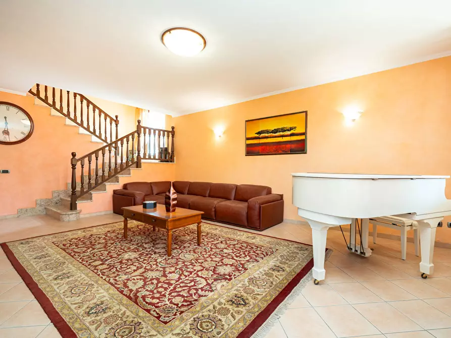 Immagine 7 di Villa in vendita  in Viale Veneto a Orbassano
