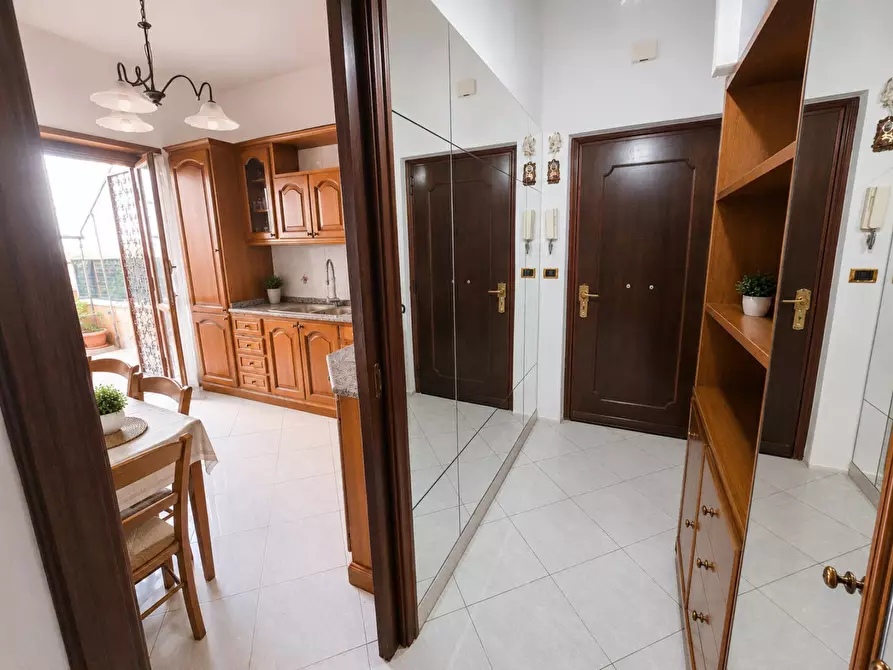 Immagine 17 di Appartamento in vendita  in Via Cardinal Grampi, 121 a Roma