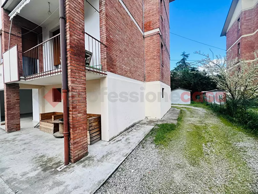 Immagine 3 di Appartamento in vendita  in Via fratelli bandiera a Scandiano