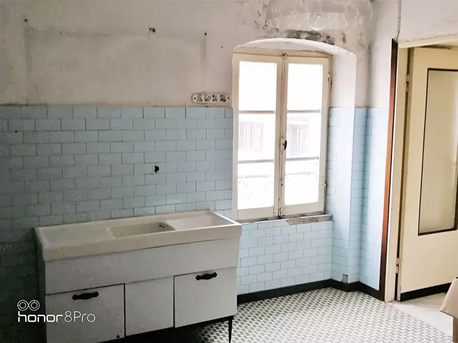 Immagine 5 di Appartamento in vendita  in Via Bassa Tambura a Massa