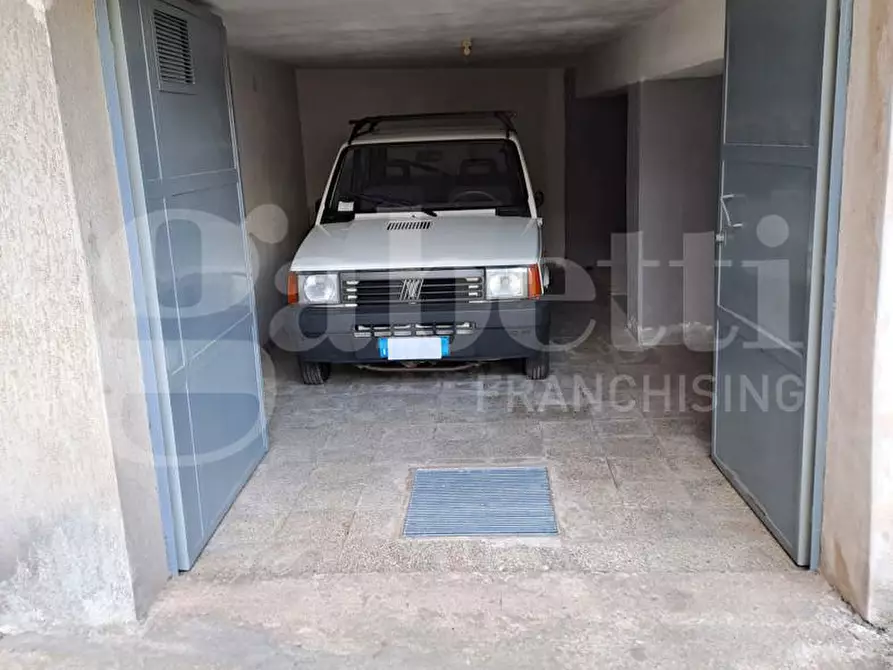 Immagine 8 di Box auto in vendita  in Piazza Genova, 79 a Ostuni