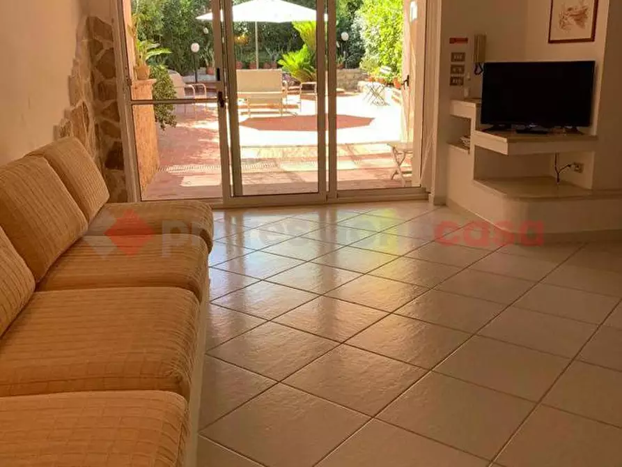 Immagine 1 di Villa in vendita  in Via del Poggio, 8 a Ostuni