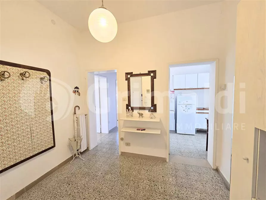Immagine 6 di Appartamento in vendita  in Via DON LUIGI STURZO, 60 a Massa