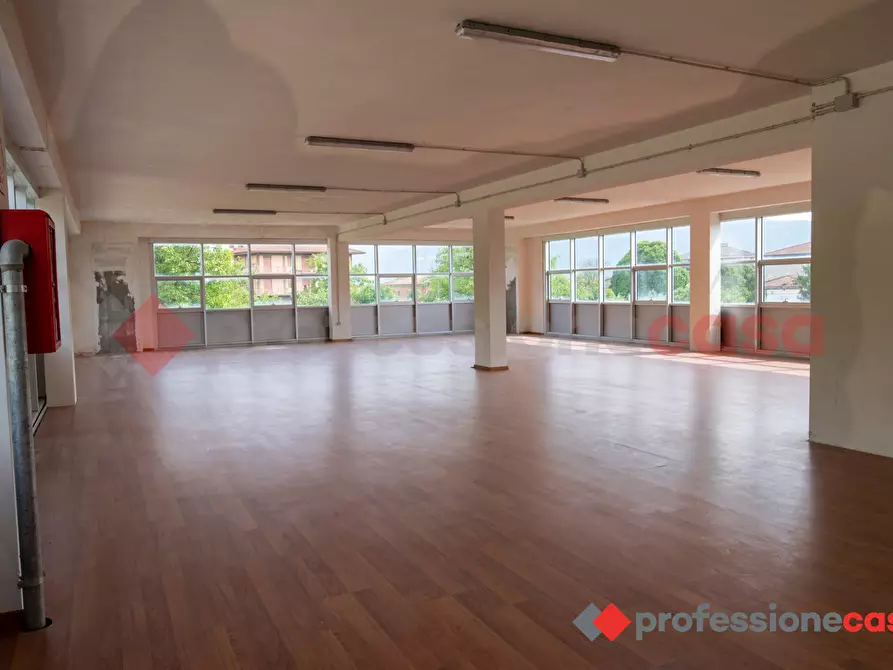 Immagine 4 di Negozio in affitto  in Via san francesco, snc a Anagni