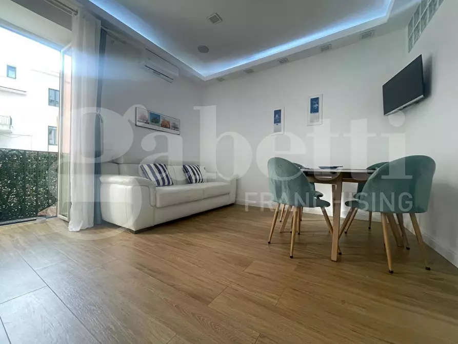 Immagine 5 di Appartamento in vendita  in Piazza San Carlo, III trav dx, 1 a Gaeta