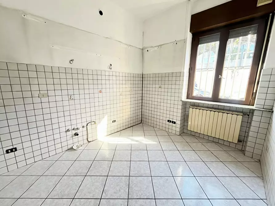 Immagine 6 di Palazzo in vendita  in Via Alessandria, snc a Legnano