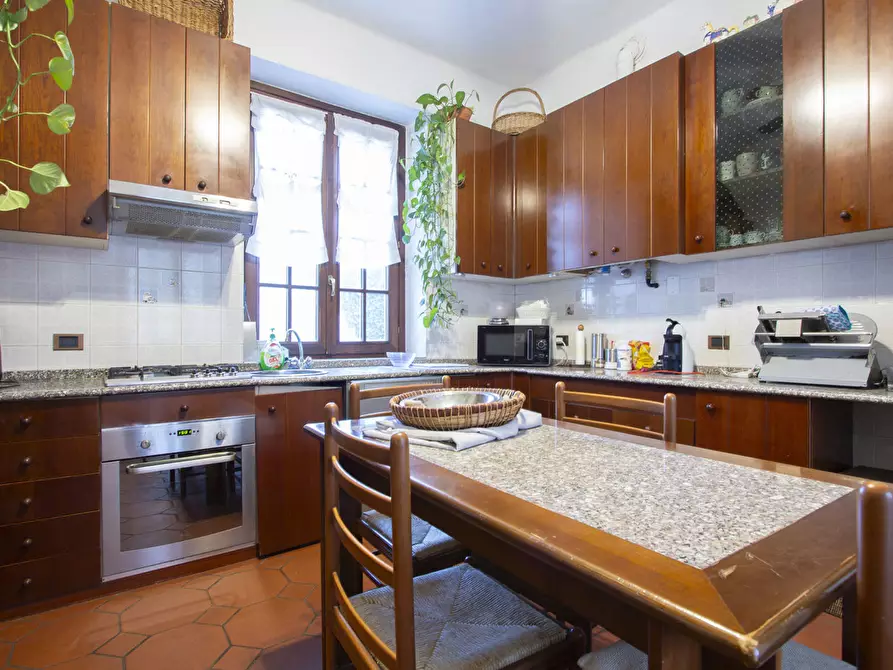 Immagine 11 di Villa in vendita  in Viale de Gasperi, 21 a Treviglio