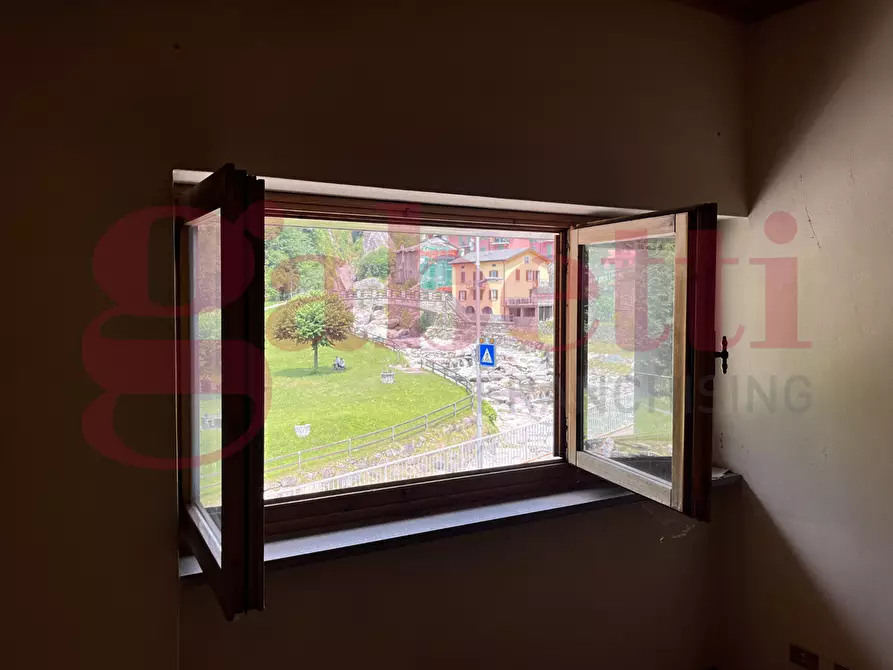 Immagine 9 di Appartamento in vendita  in Via Umberto Primo, 13 a Branzi