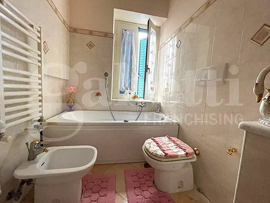 Immagine 23 di Appartamento in vendita  in Via Lungomare G. Caboto, 216 a Gaeta