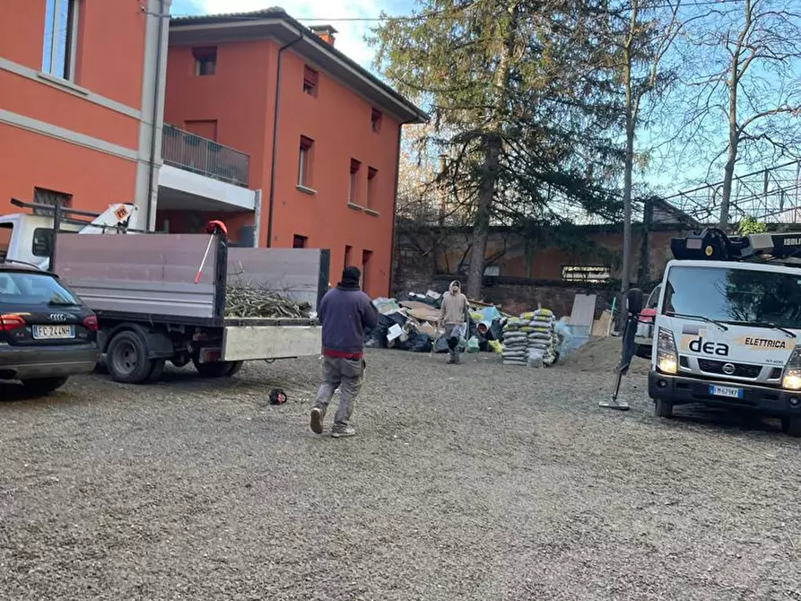 Immagine 4 di Appartamento in vendita  in Via Castiglione, 91 a Bologna