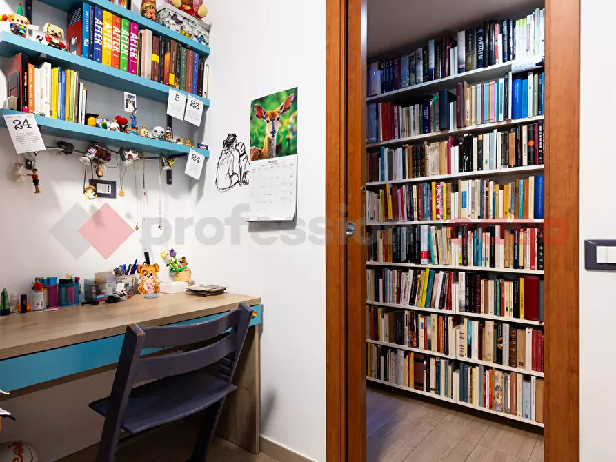 Immagine 15 di Appartamento in vendita  in Via Beltrami Scalia a Roma