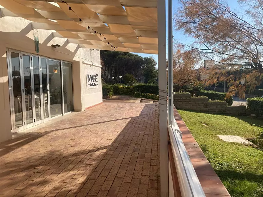 Immagine 50 di Bar / Ristorante in vendita  in Viale dellâerica a Cellole