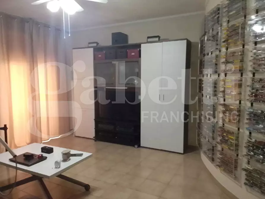 Immagine 5 di Appartamento in vendita  in Piazza G.B.TEDESCO, 22 a Taranto