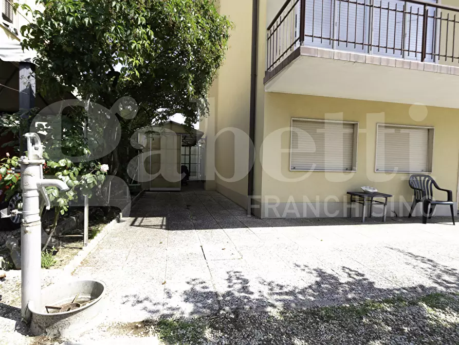 Immagine 3 di Casa bifamiliare in vendita  in Via Parini, 11 a Mogliano Veneto