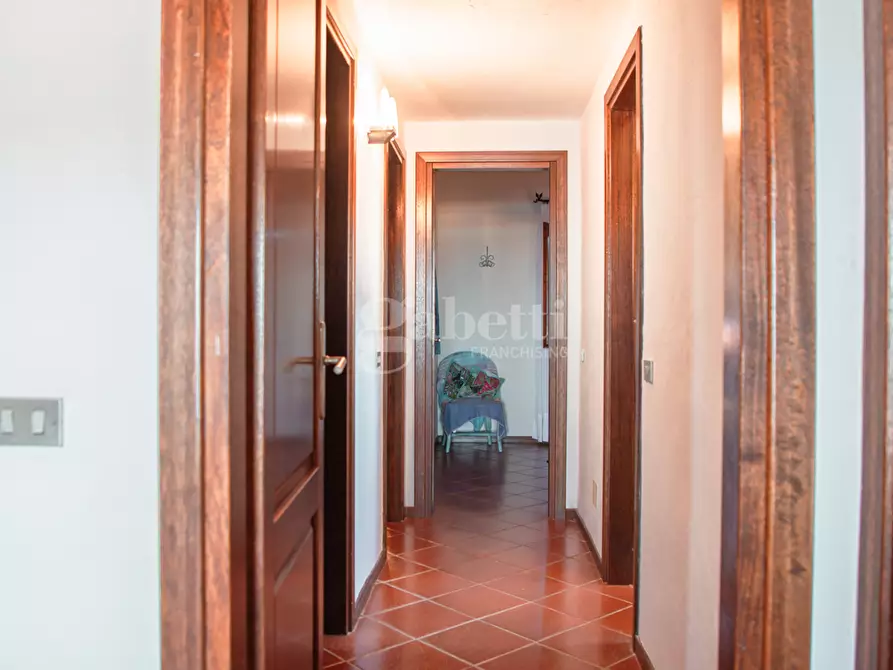 Immagine 6 di Appartamento in vendita  in Via Puntaldia, snc a San Teodoro