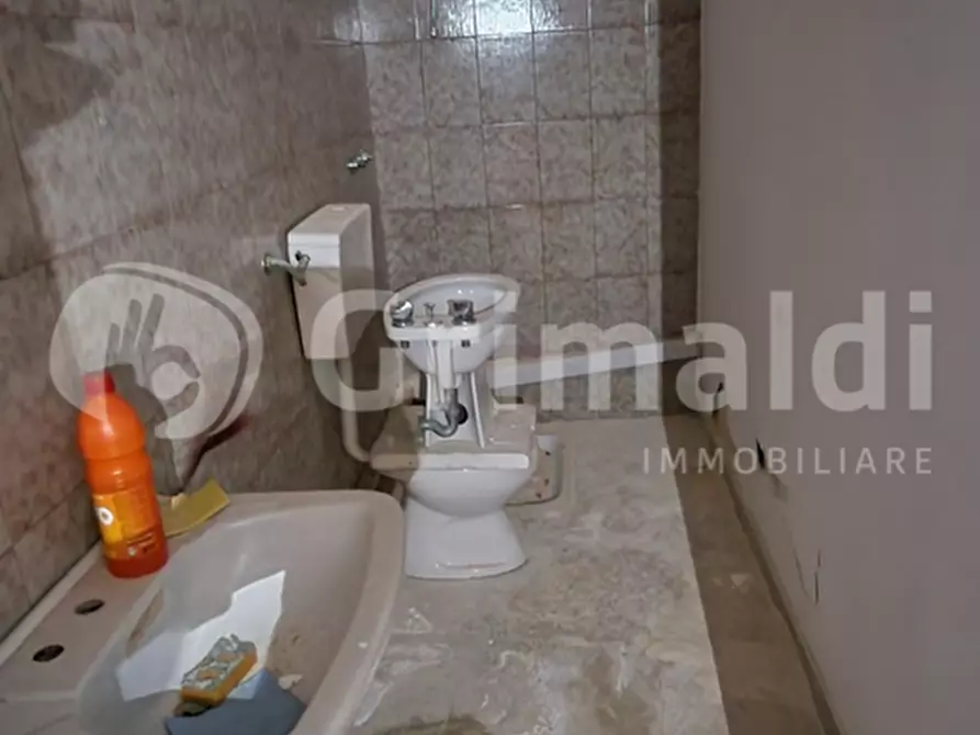 Immagine 5 di Attività commerciale in vendita  in Via Principe di Piemonte a Sortino