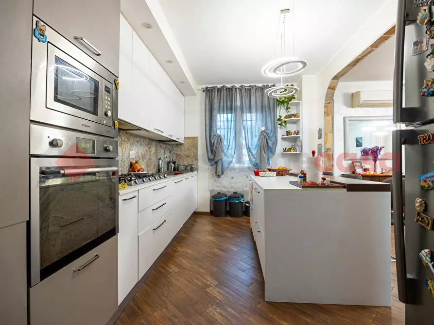 Immagine 5 di Casa quadrifamiliare in vendita  in Via Monteprandrone a Roma