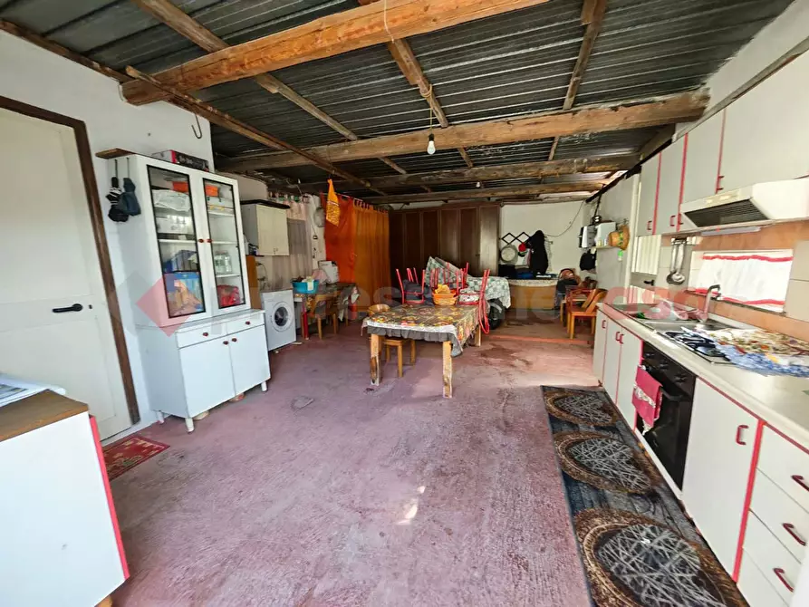 Immagine 45 di Casa indipendente in vendita  in Via bovio, snc a Mondragone