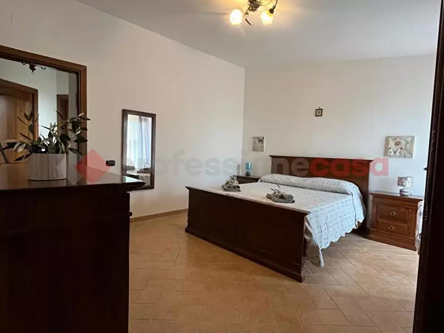Immagine 17 di Casa bifamiliare in vendita  in Via Isole dei Ciclopi a Roma