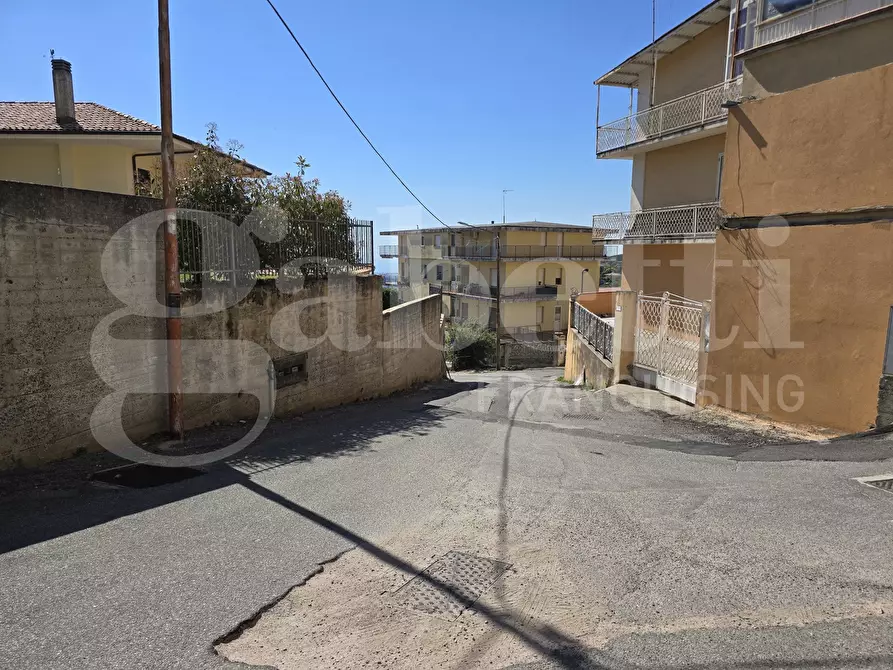 Immagine 7 di Appartamento in vendita  in Via dei Bruzi, 2 a Pentone