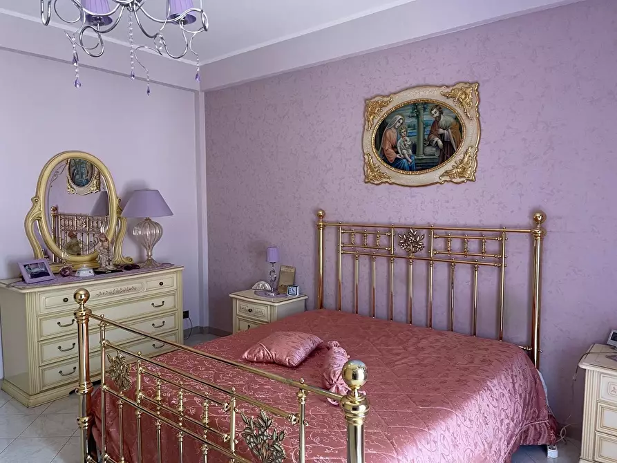 Immagine 33 di Palazzo in vendita  in Via Conte Federico, 178/F a Palermo