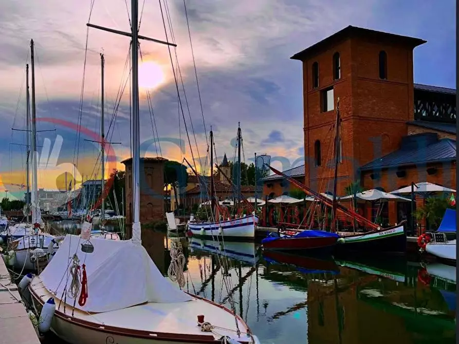 Immagine 1 di Appartamento in vendita  in Via Lungomare Grazia Deledda a Cervia