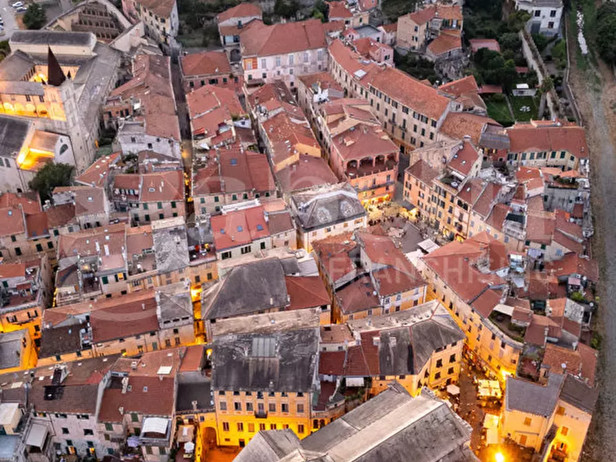 Immagine 17 di Appartamento in vendita  in Corso Europa a Finale Ligure